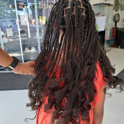Lady D Salon