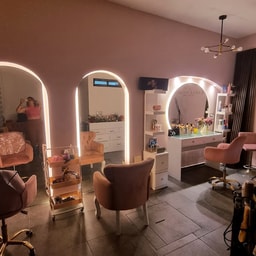 KARLA ESPADAS Beautyhome