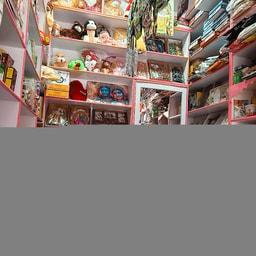 Maa Cosmetic & Gift Centre