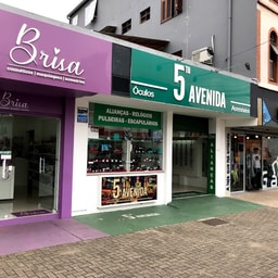 Brisa Maquiagens