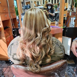 Glamour House #2 Beauty Salon
