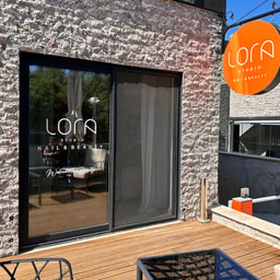 Lora - Beauty & Nail