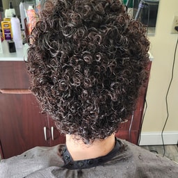 Ayer Beauty Salon