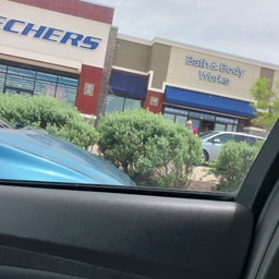 Bath & Body Works