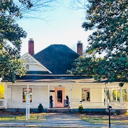 Oak + Lorel Salon