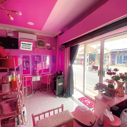 Karika Salon