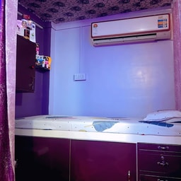Amaira's Makeover Ladies Salon