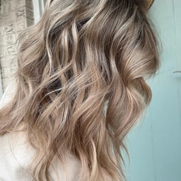 Anna Kate Glam