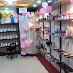 LA Cosmetics Nepal