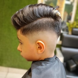 Luxury Barbarian Professionals Mens Salon