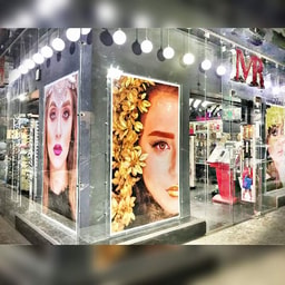 M&R Cosmetics
