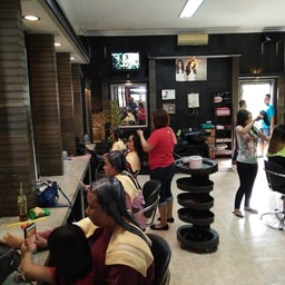 Professional Aria Salon