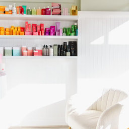 Makeup & Beauty Lounge