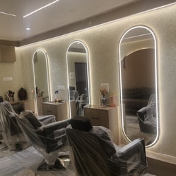Jhilmil Beauty Parlour