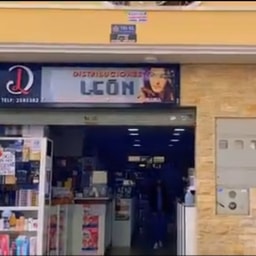 Distribuciones León