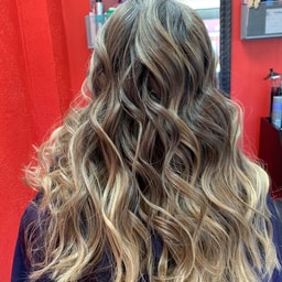 Studio 220 Hair Design