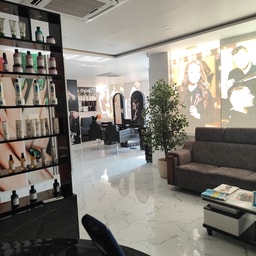 The Glam Salon