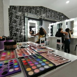Glamorous REMI - Macas