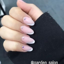 Garden Salon
