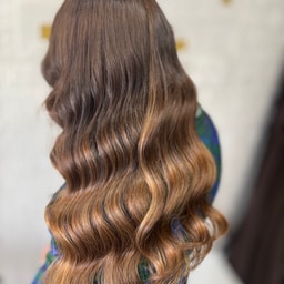 Lucky family salon