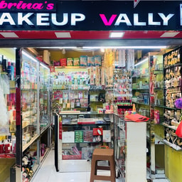 Sabrinas Makeup Valley