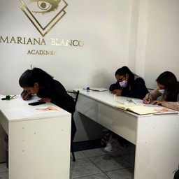Mariana Blanco Studio's & Academia