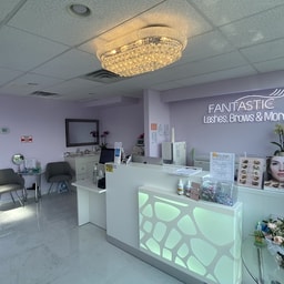 Fantastic i lashes & Brows