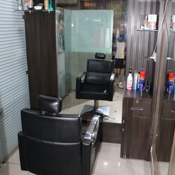 Divine Hair and Beauty Studio