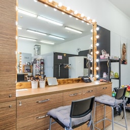 Salon krasoty Za_Kadrom
