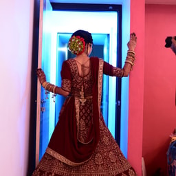 Astha Beauty Parlour