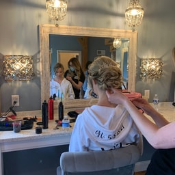 Salon 717