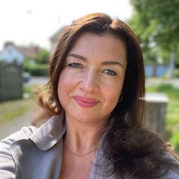 Beauty Lounge Fingerspitze m.e. Uschi Benthien Kosmetikinstitut