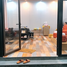 Tiệm 111 Tóc - Nail - Makeup