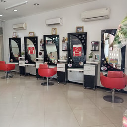 Venus Salon, Bridal and Decoration