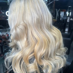 Alex Fashion Salon