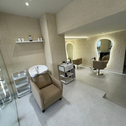 Beautique by Sandra & Joelle