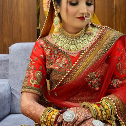 Shourya Parlour