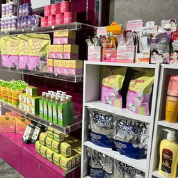 Ploy & Pair Cream Krasae Shop