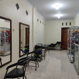 Ritha Salon