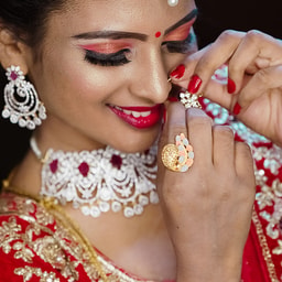 U Care&We Care women's bridal Studio