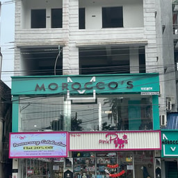 MOROCCO'S Unisex Salon & Makeup studio