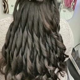 Laurel Beauty Salon