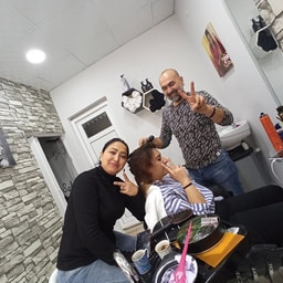 Dilek Akyuz Guzellik Merkezi
