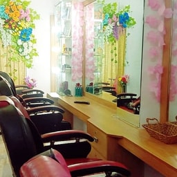 Glamour Artistry Beauty Parlour