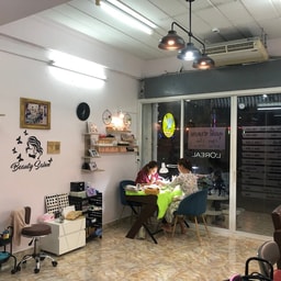 Khun Mee Salon