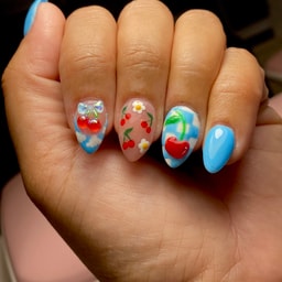 Diva's Nails & Hair Salon