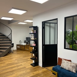 Institut De Beaute Yasmina AntZer