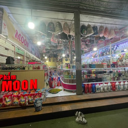 My Pham Moon