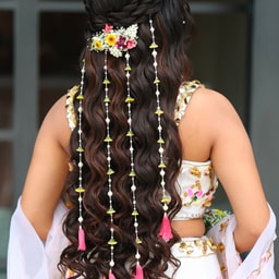 Pari Beauty Parlour