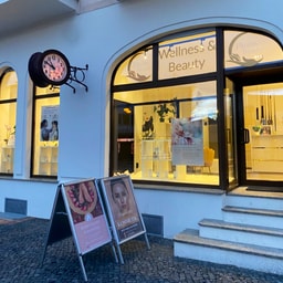 Pham Beauty Werder